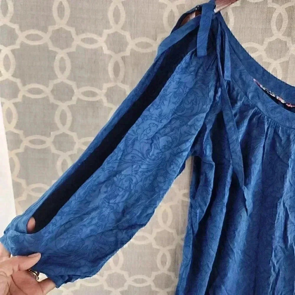 Anthropologie Holding Horse V Neck Blue Pattern Cold Shoulder Shift Dress M - Picture 6 of 11